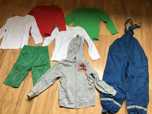 Kleiderpaket 104 110 - 104,